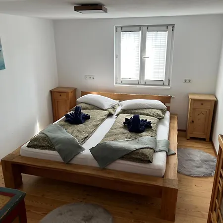 Gaestehaus Aigner דירה